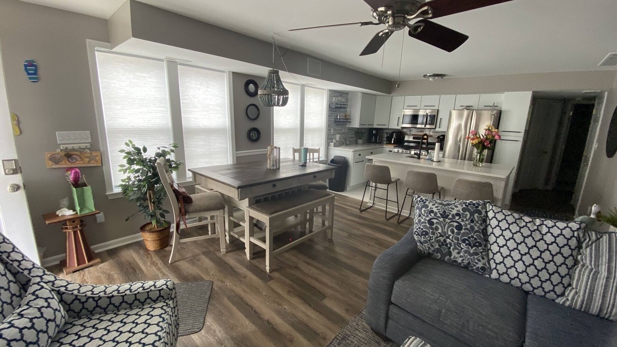 2 Blocks From Beach 1st Floor Town Home 316 E 17th Ave w/beach cruisers