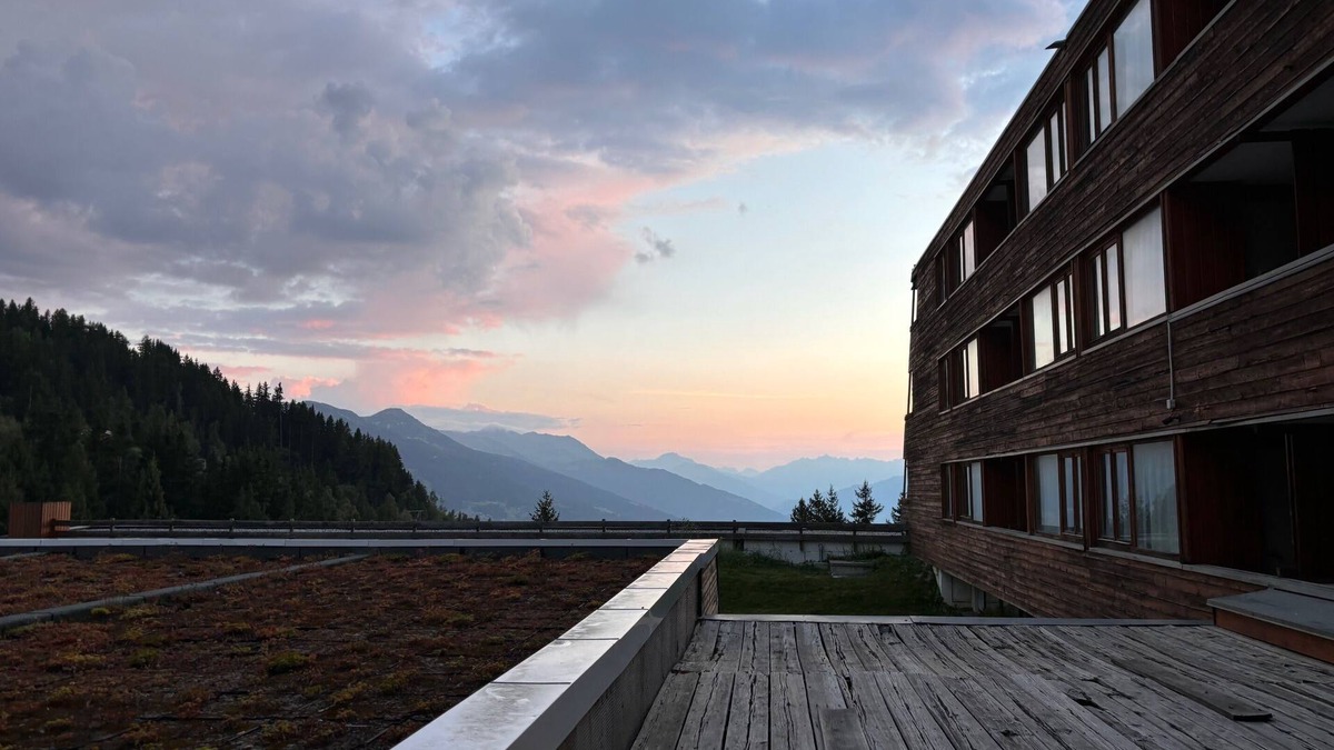 3 Real rooms 50 m2 at the foot of the slopes(French Ski School)and summer swimming pool
