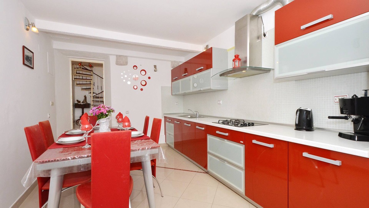 Apartment Nikolina house in center of the old town Trogir