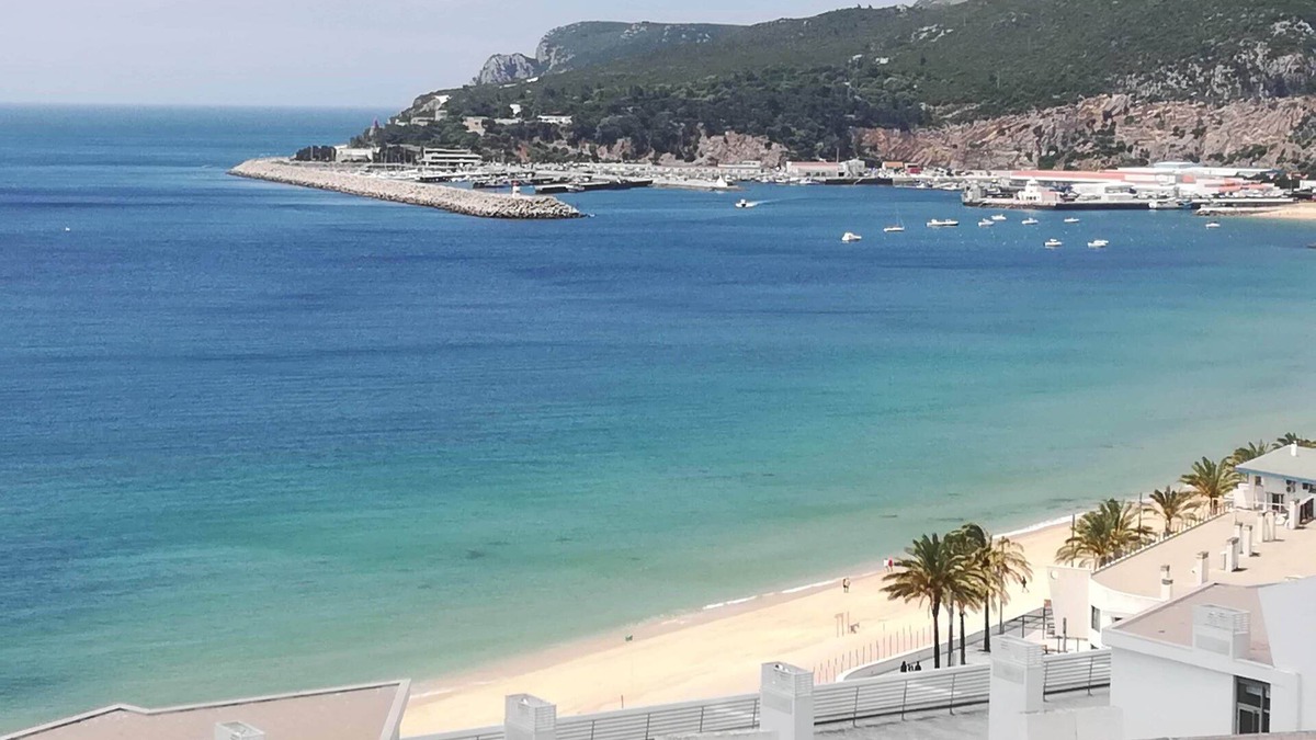 Apartment with terrace sea view - 2 min from the beach
