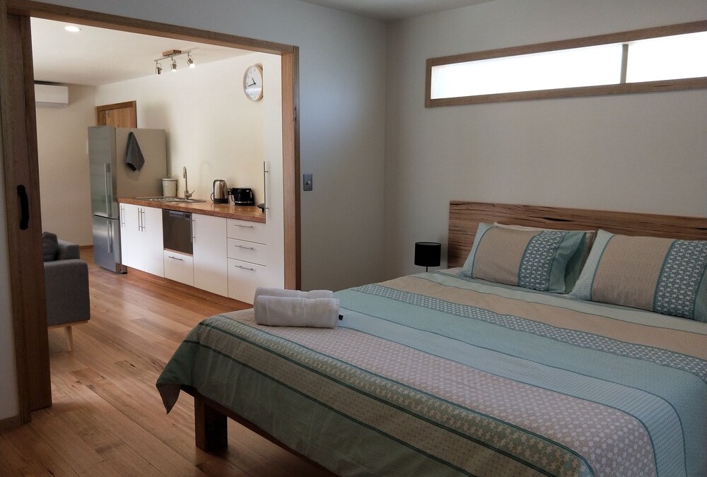 Derwent RiverApartment - Newly Listed!