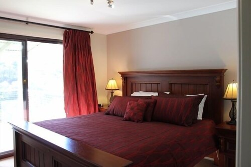 Red Gum Pet Friendly Cottage