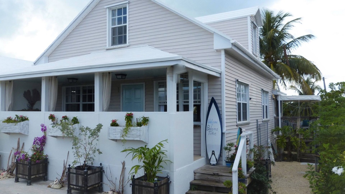 Bahama Time beach cottage; island living at its best