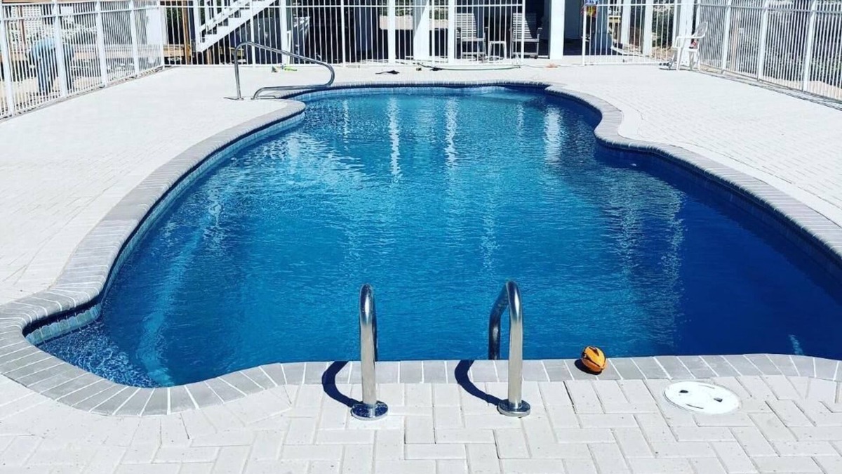 BEACHFRONT AND LARGE POOL THAT CAN BE HEATED