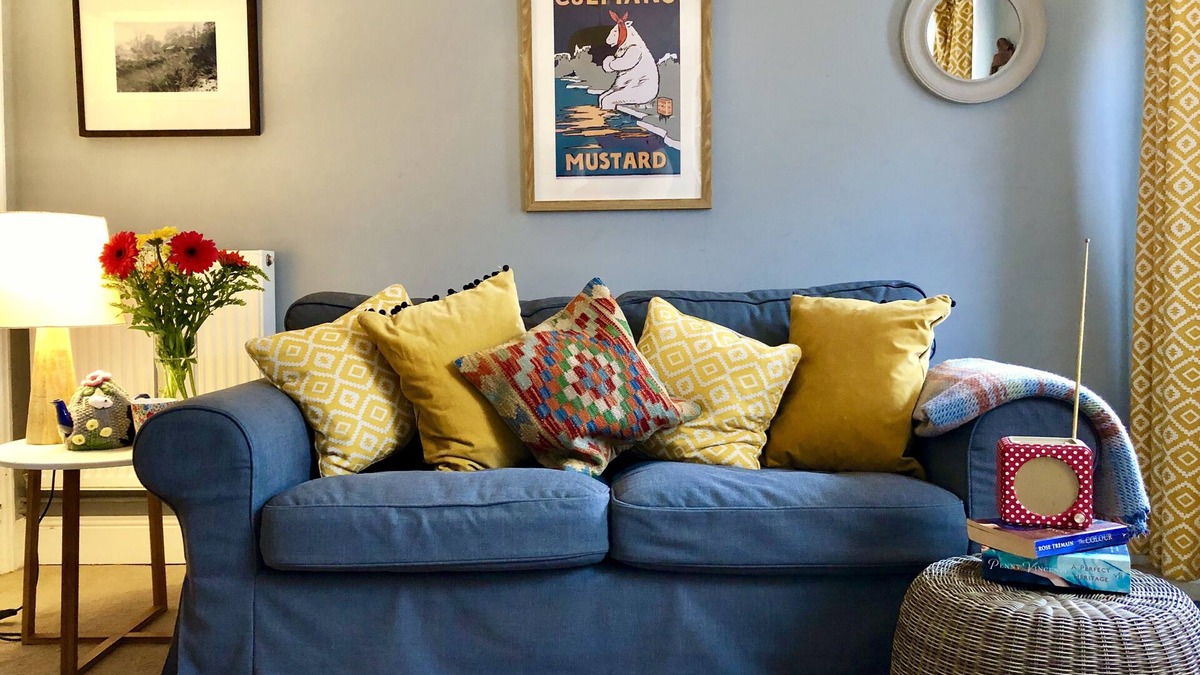 Beautiful, cosy Wells cottage, close to harbour, sunny courtyard, dog friendly.