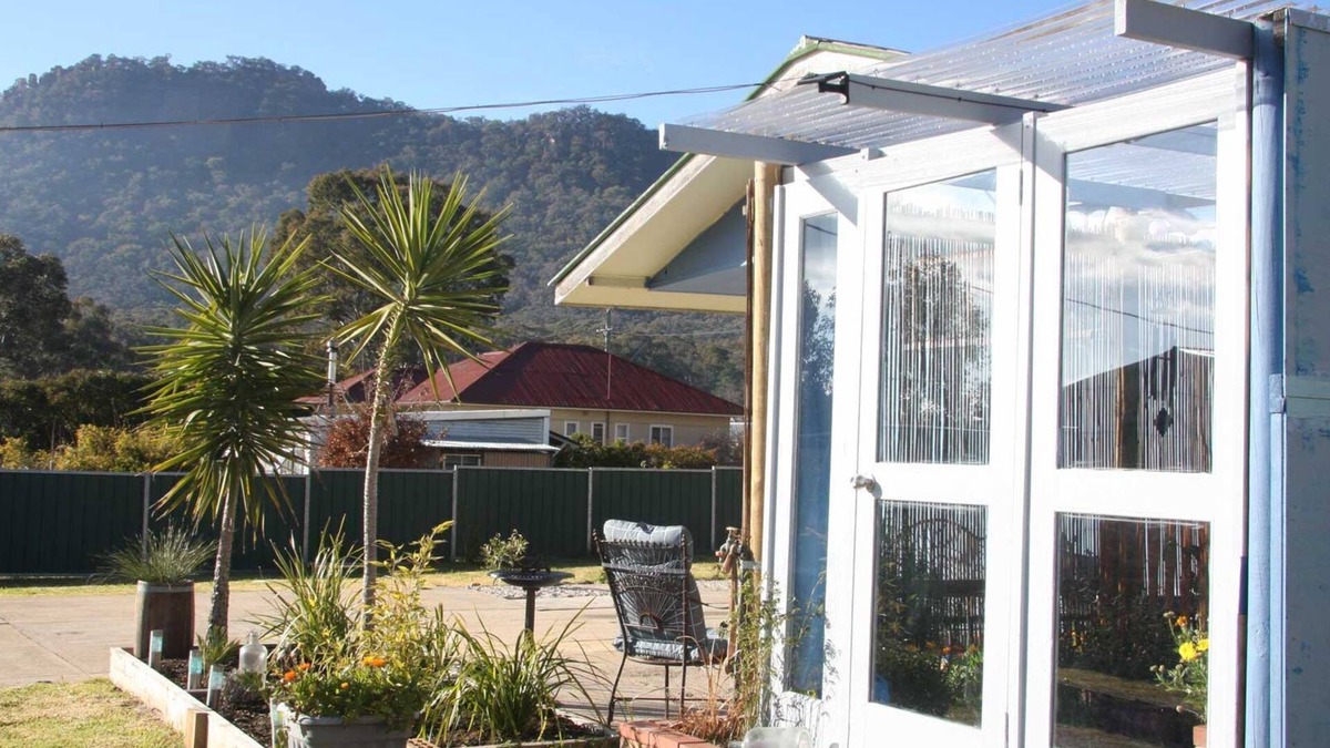 Bower's Hideout - the central rocks