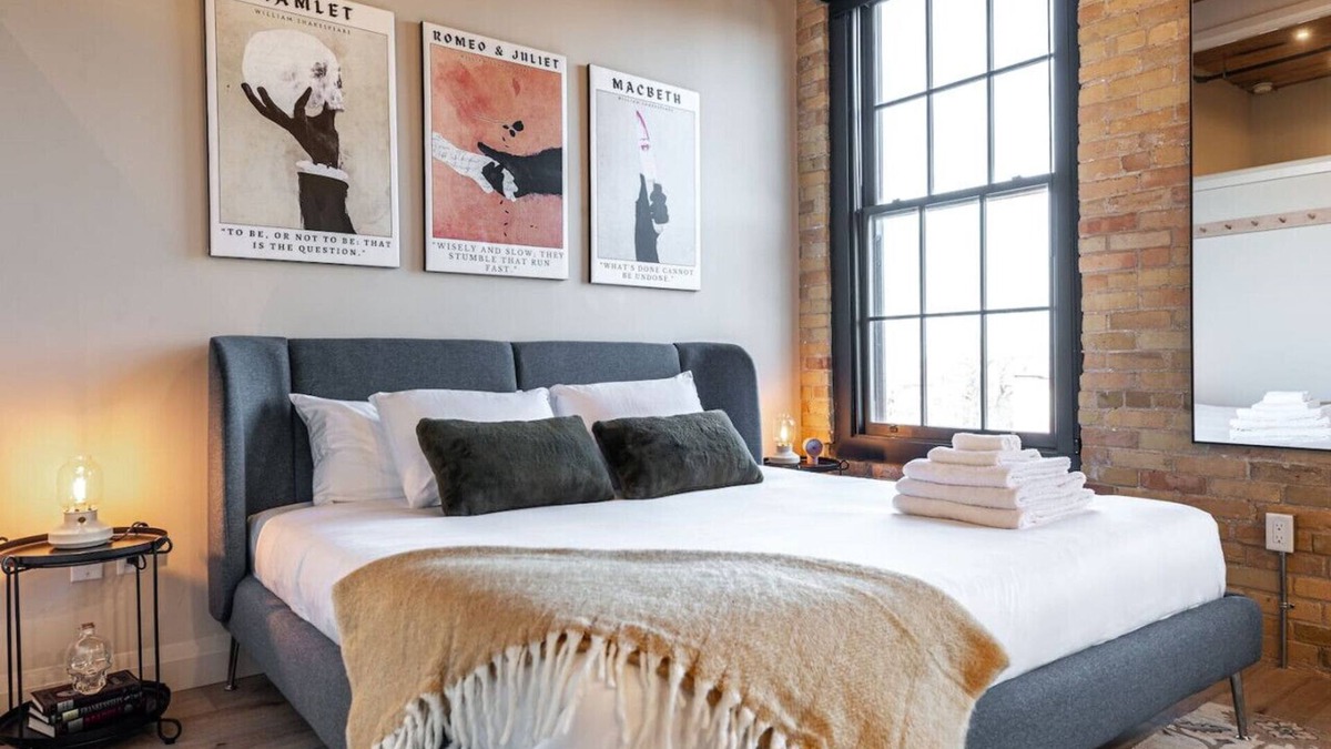 Bradshaw Lofts: The Clairemont