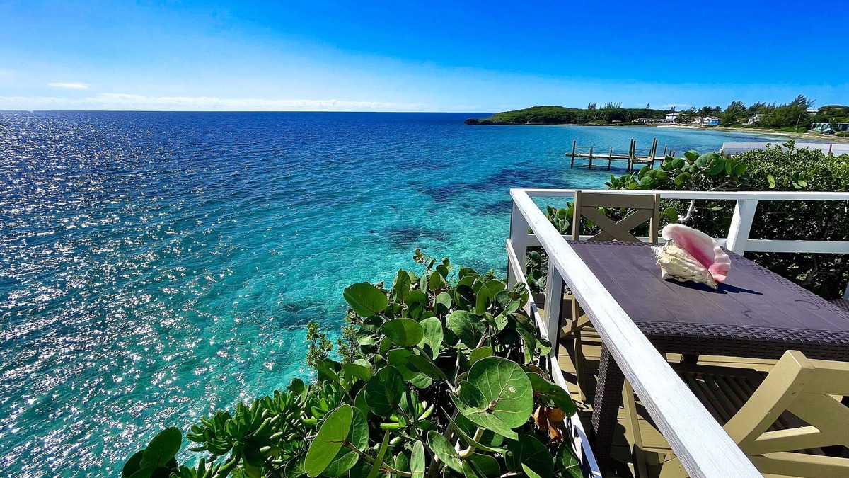 Ranked by VRBO/HomeAway Top 10 Most Unique Rentals Worldwide, Walk to Town.