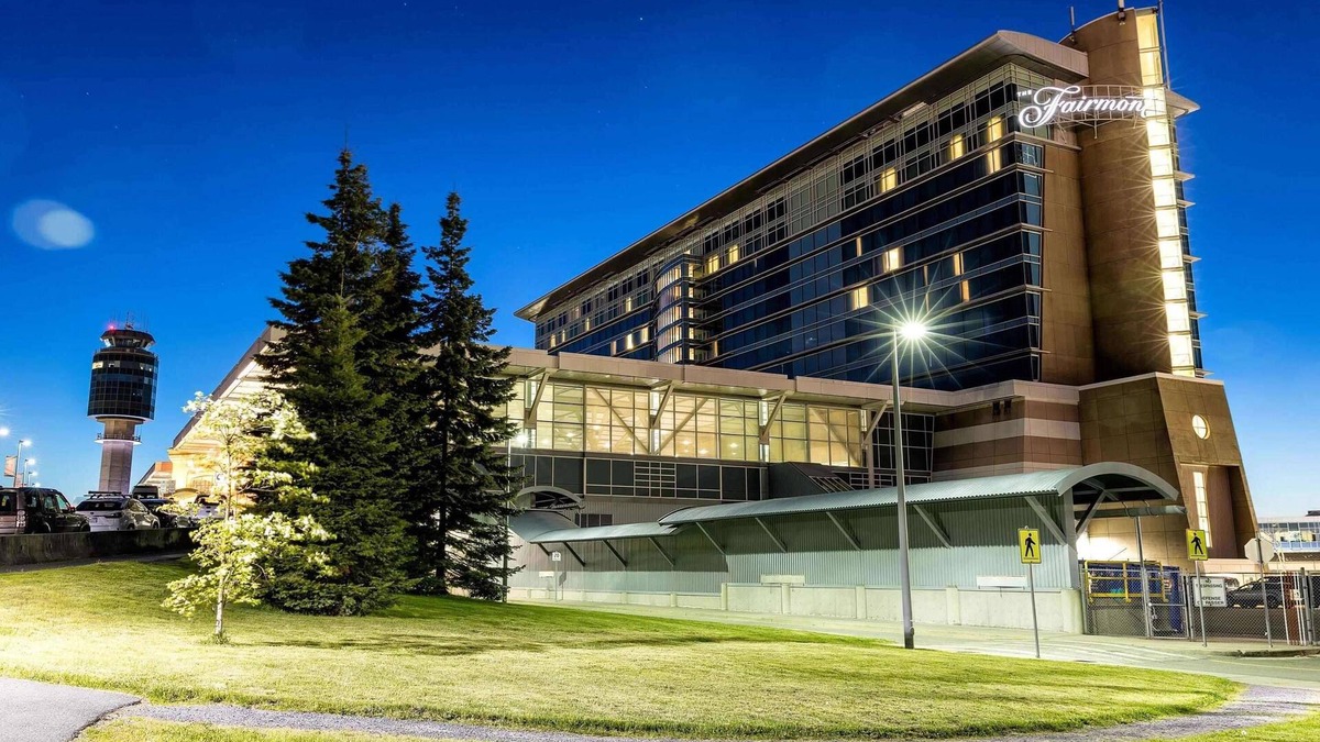 Fairmont Vancouver Airport In-Terminal Hotel