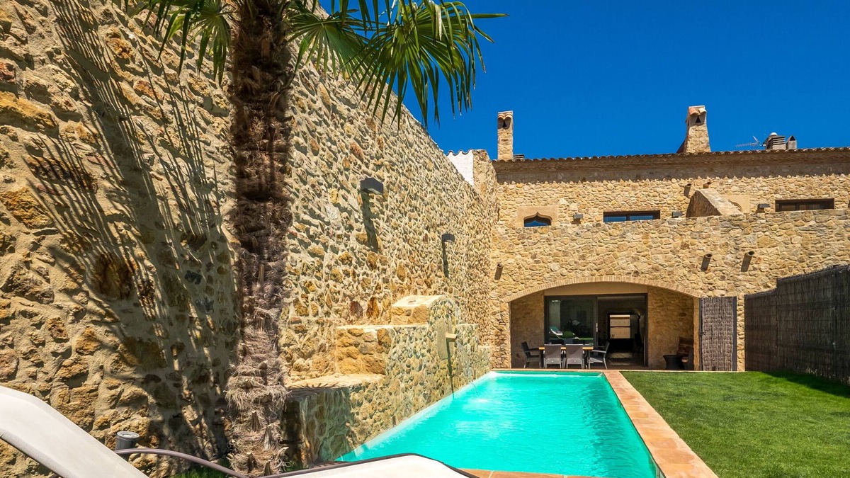 CAN CARANTA Catalina House - Splendid 18th Century House in Pals