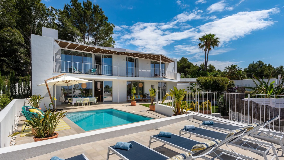 ** Casa Cel Post ** Beautiful views and ideal location.