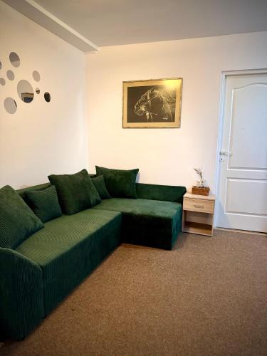 Central apartment for 7