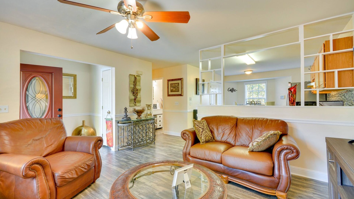 Central High Point Home < 1 Mi to Downtown!