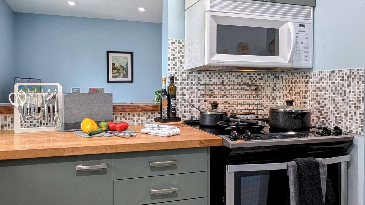 Charming 1-Bedroom Retreat- Hike & Bike near Georgian Bay