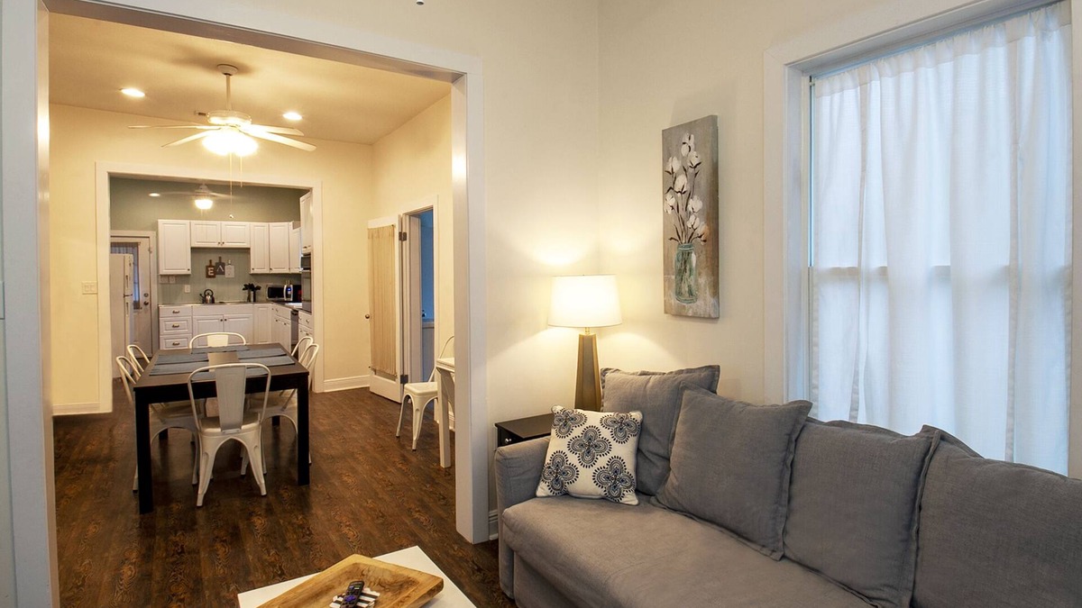 Clean, bright and spacious home near the beach!