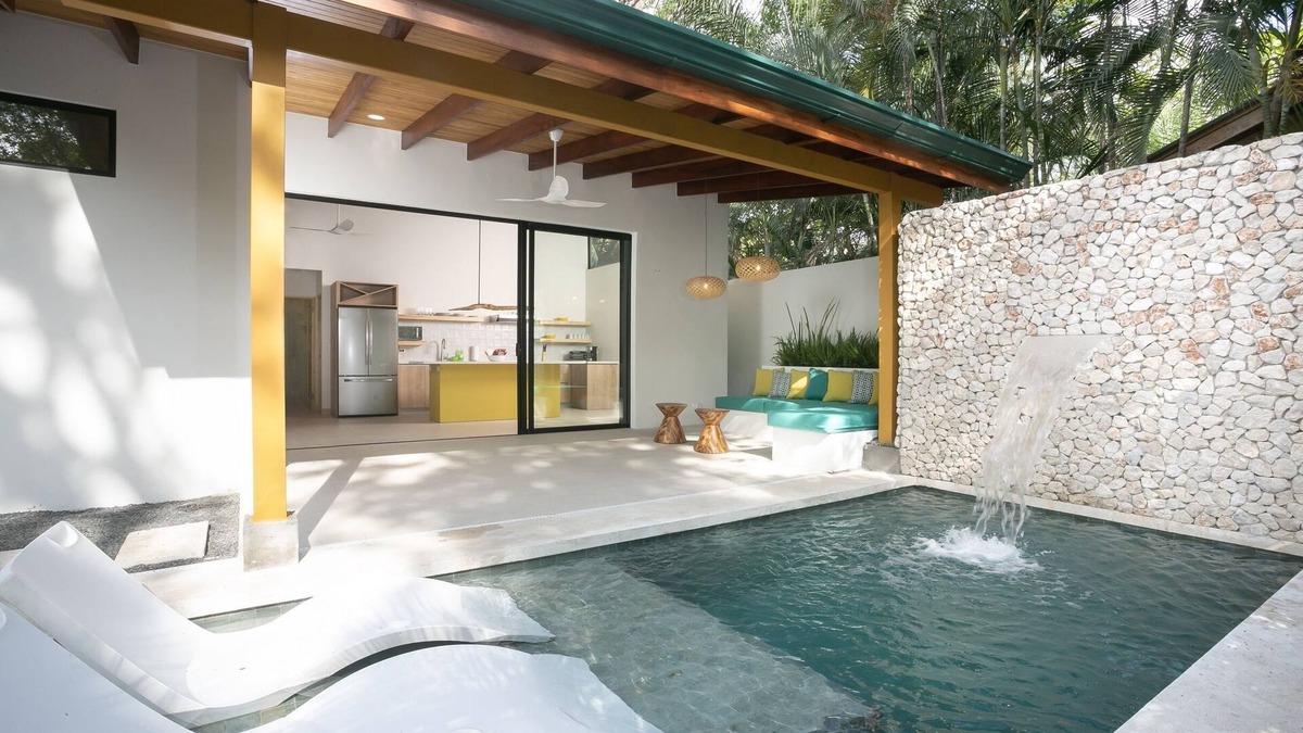 Comfortable and close to the beach in Guiones