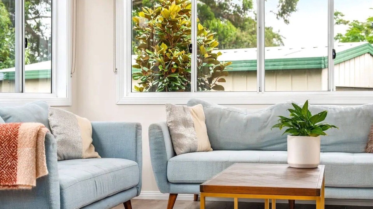 Convenient 3/bedroom Guest House in Adamstown
