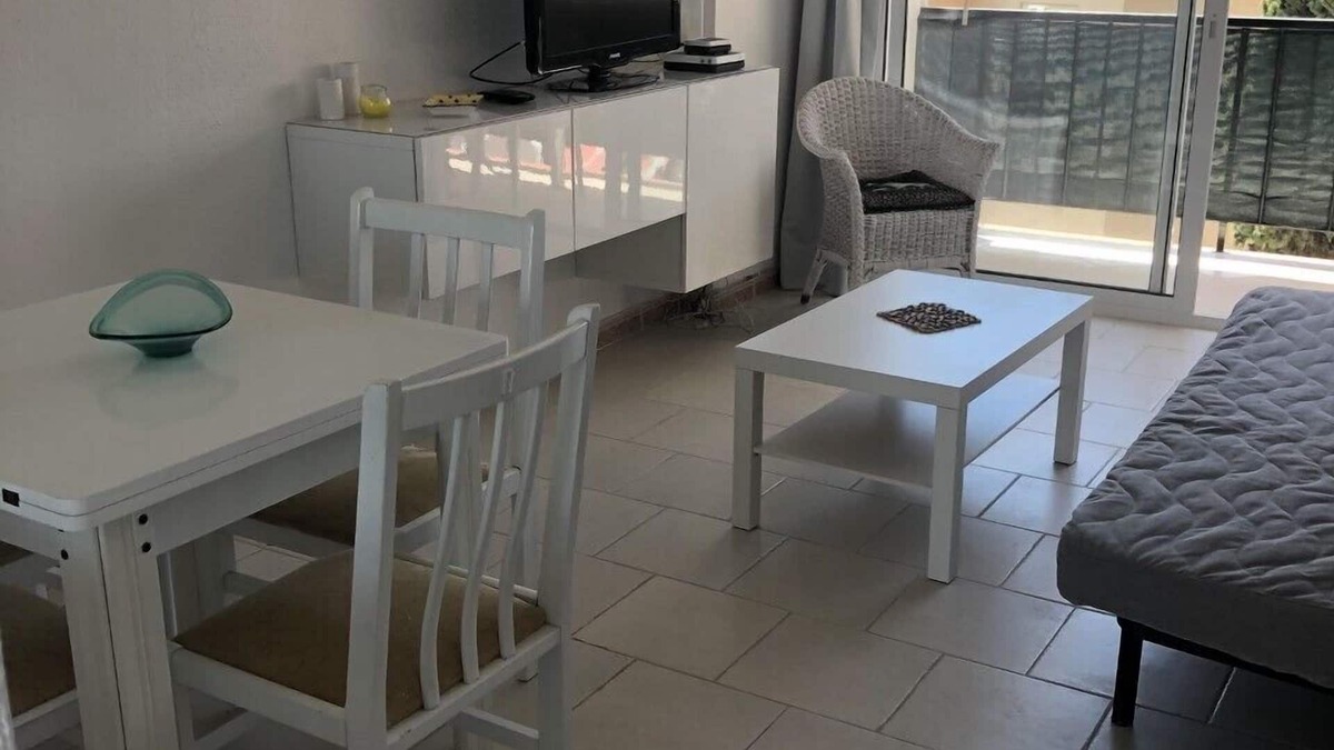 Cozy apartment in Torremolinos beach
