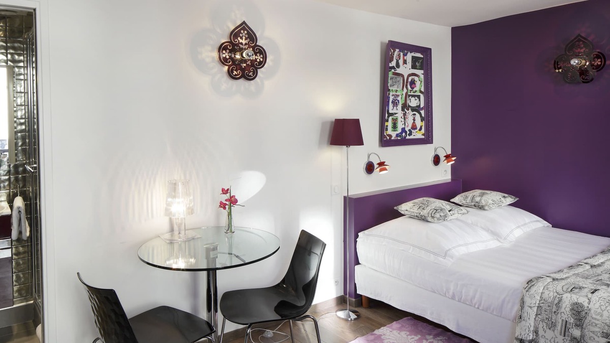 Design & Luxurious Apartment in the Heart of Marais A/C - 2 minutes to metro
