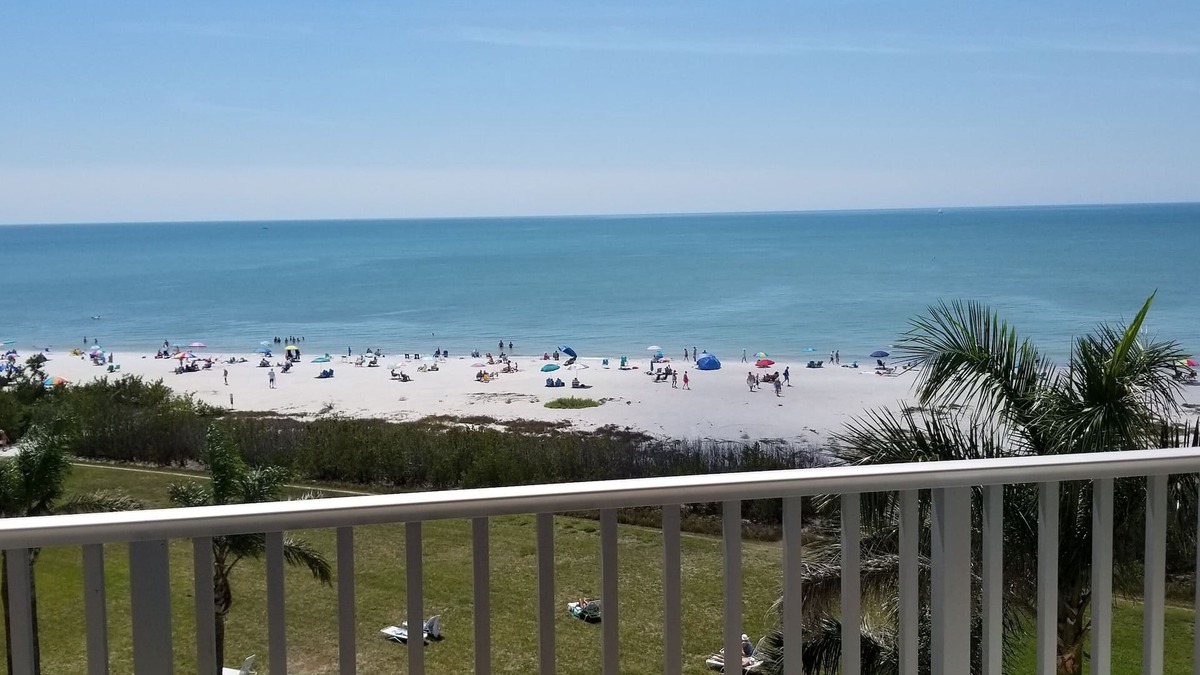 Direct Gulf Front/Beach Views with Awesome Sunsets await your arrival