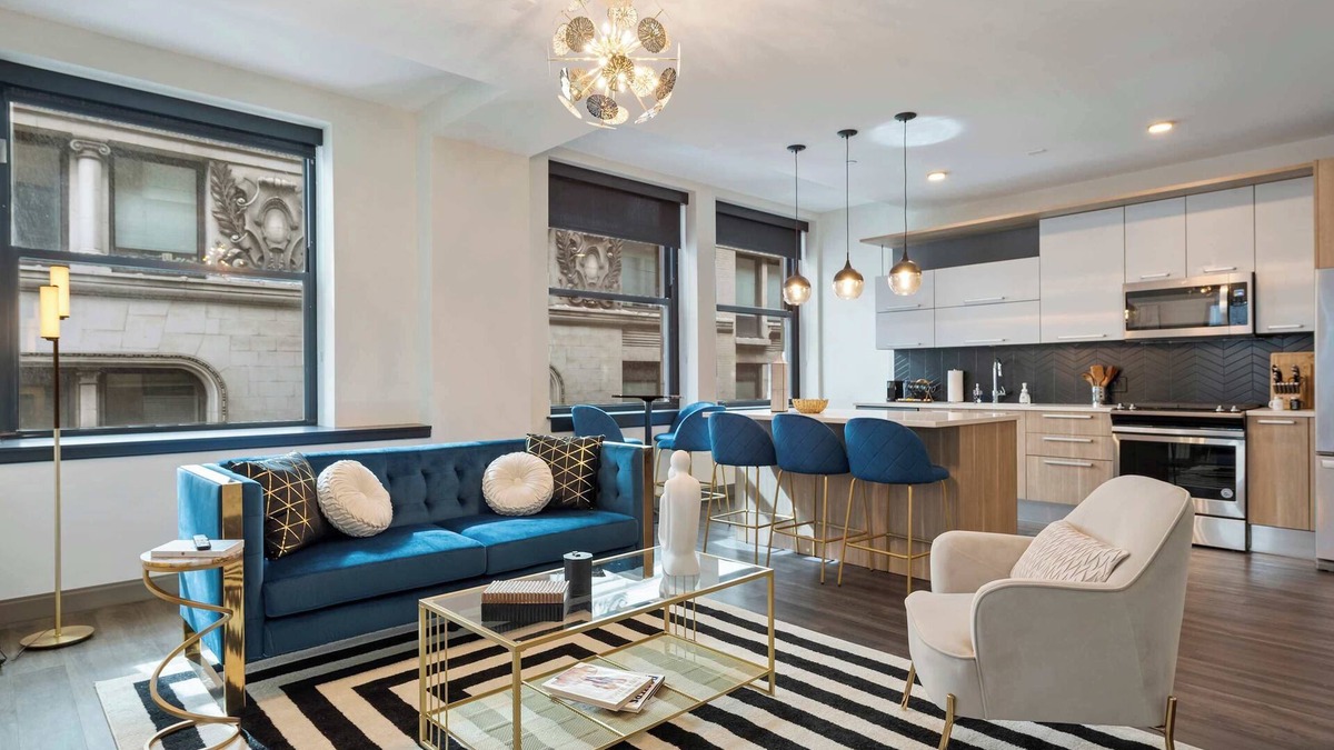 Downtown 2BR: Unique Amenities, Ideal for Tourism