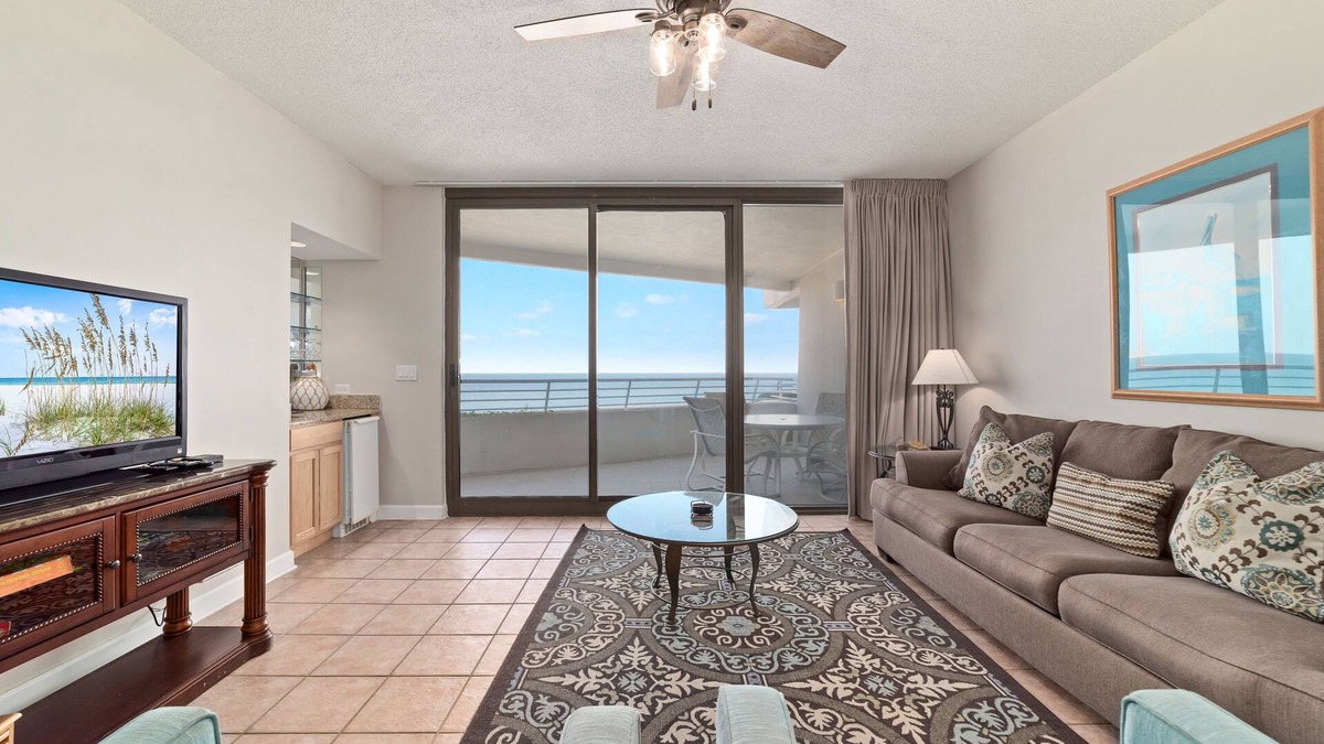 Eden West 408- Beachfront!