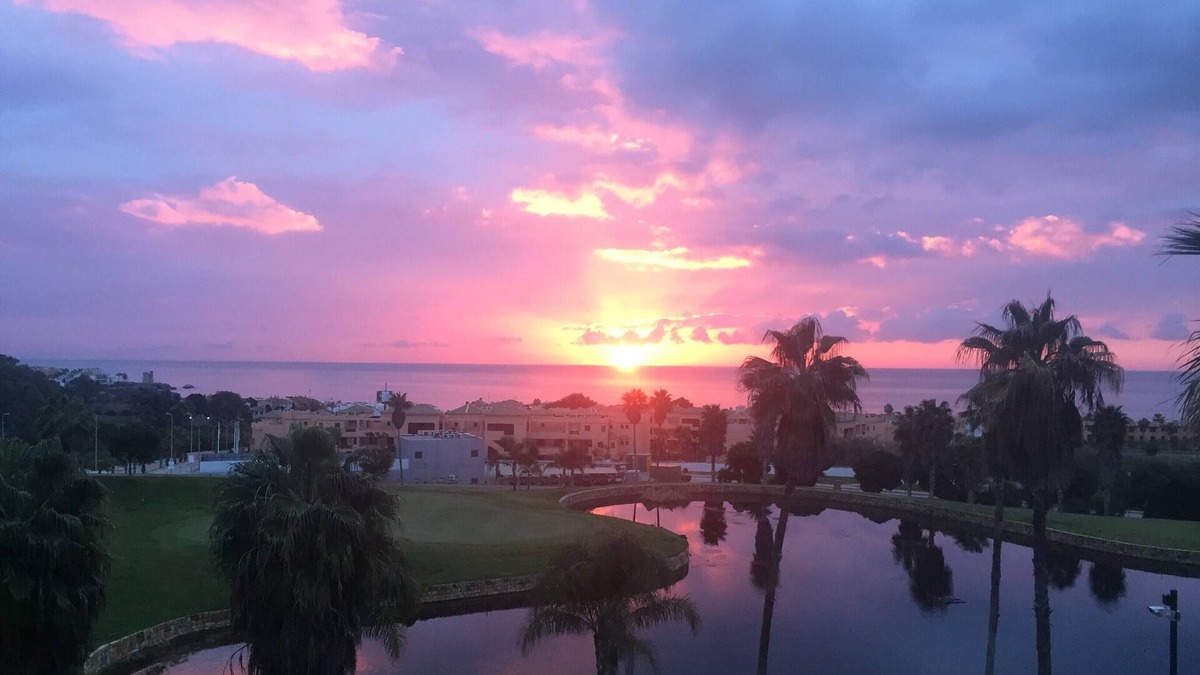 El Patio de Doña JulianStunning front line 18th hole & full Sea views