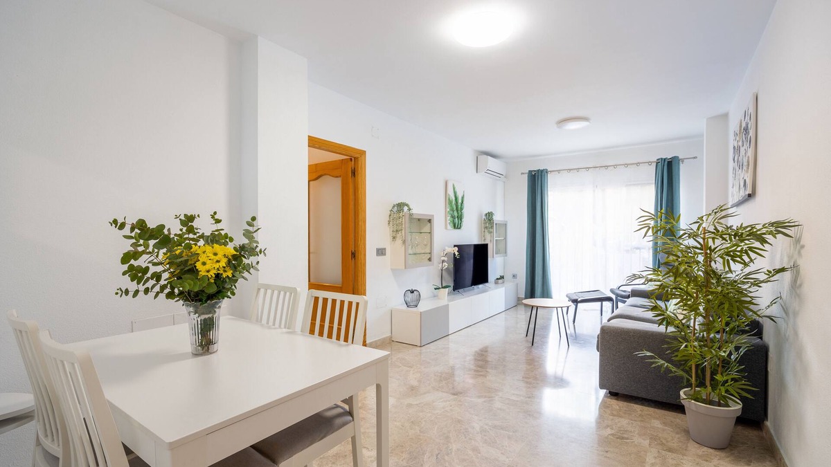 Family-Friendly : Renovated 110m2 Apartment with A/C, Wheelchair Access, Pool