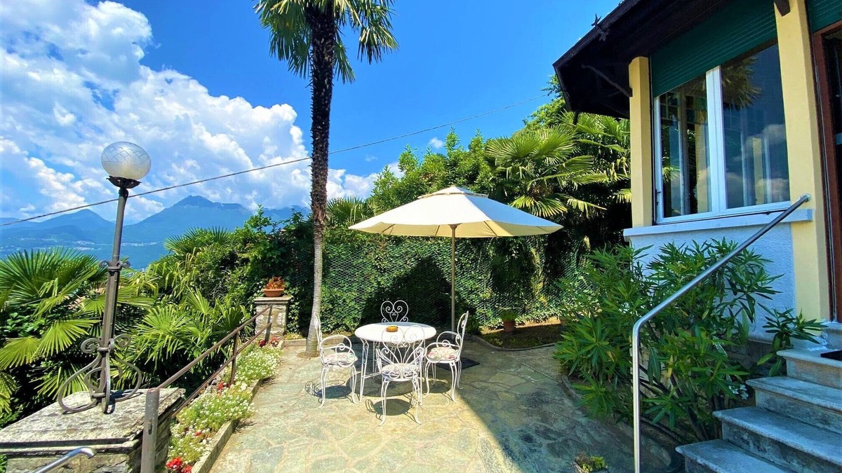 FANTASTIC VILLA WITH TERRACE