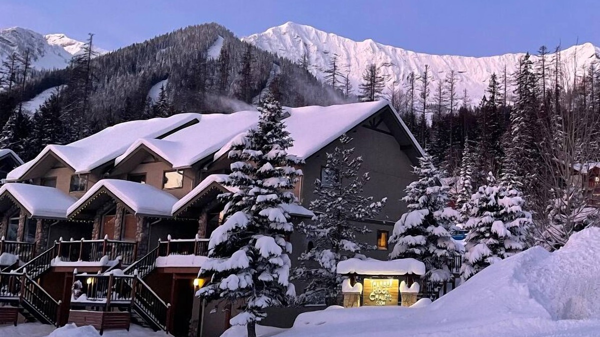 Fernie Alpine Resort accommodation Thunder Ridge Chalet Truely Ski in/Ski out