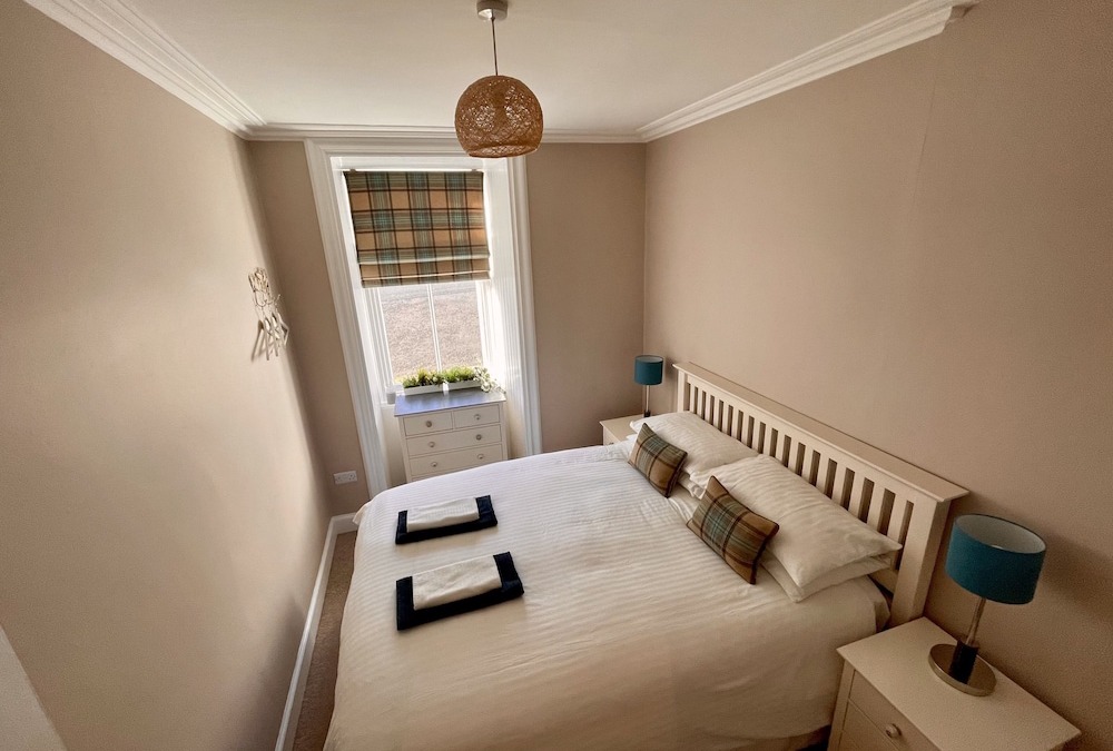 The Old Surgery - Two bedroom apartment in the picturesque village of Crail