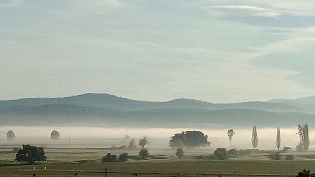 Gingko Lodge. Country luxury with a view.