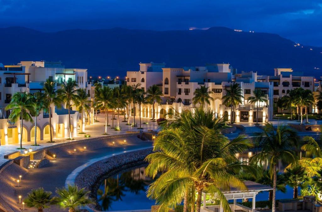 Hawana Salalah Villa Lake View