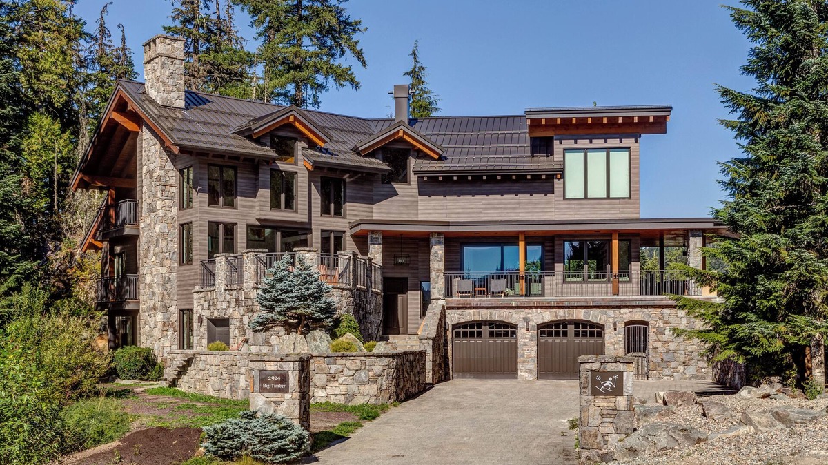 Kadenwood 2924 – Ski in Ski out, Private Pool, Hot Tub, Elevator & Gondola