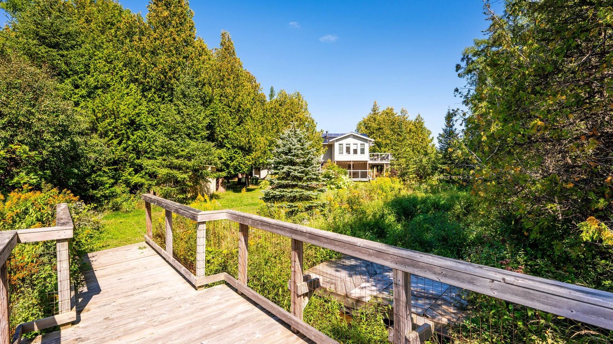 Kayak Cove - Tobermory Retreat