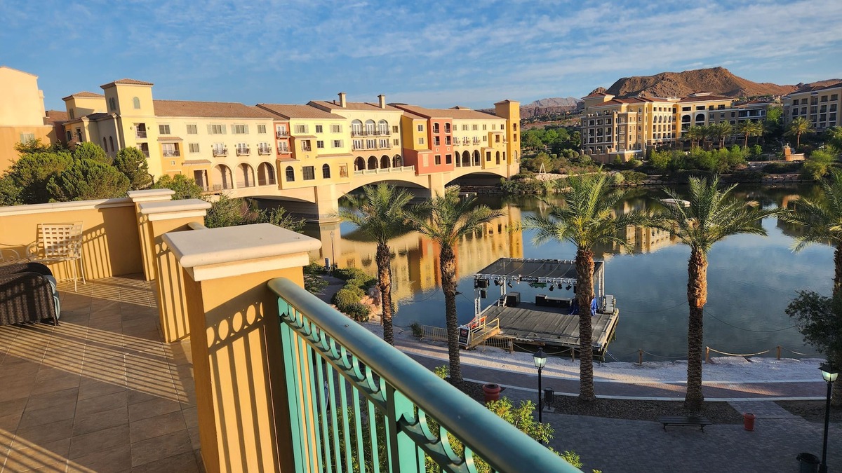 Lakeside 3 Bedroom Condo, Montelago Village, Lake Las Vegas