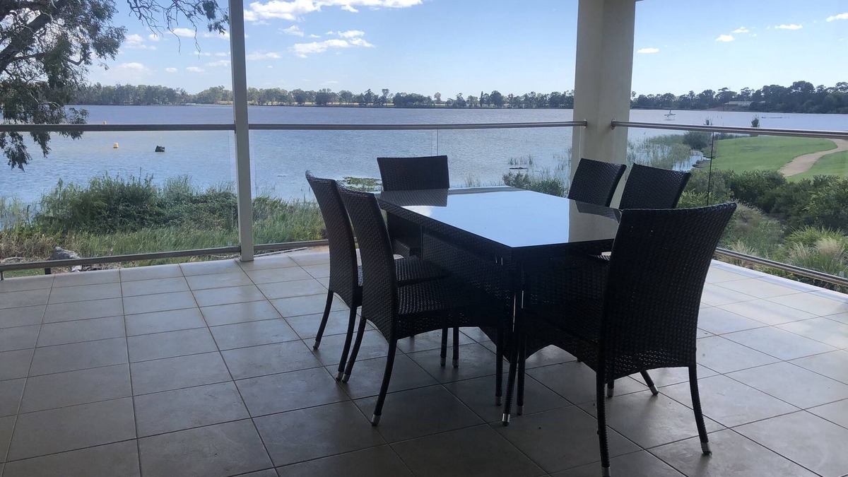 Lakeside House on Nagambie Lakes from $150pppn