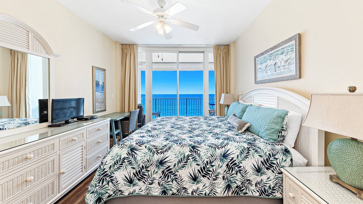 Lighthouse Premier beachfront 3 Pools+2Hot Tubs Private Patio 2bd+bunk rm