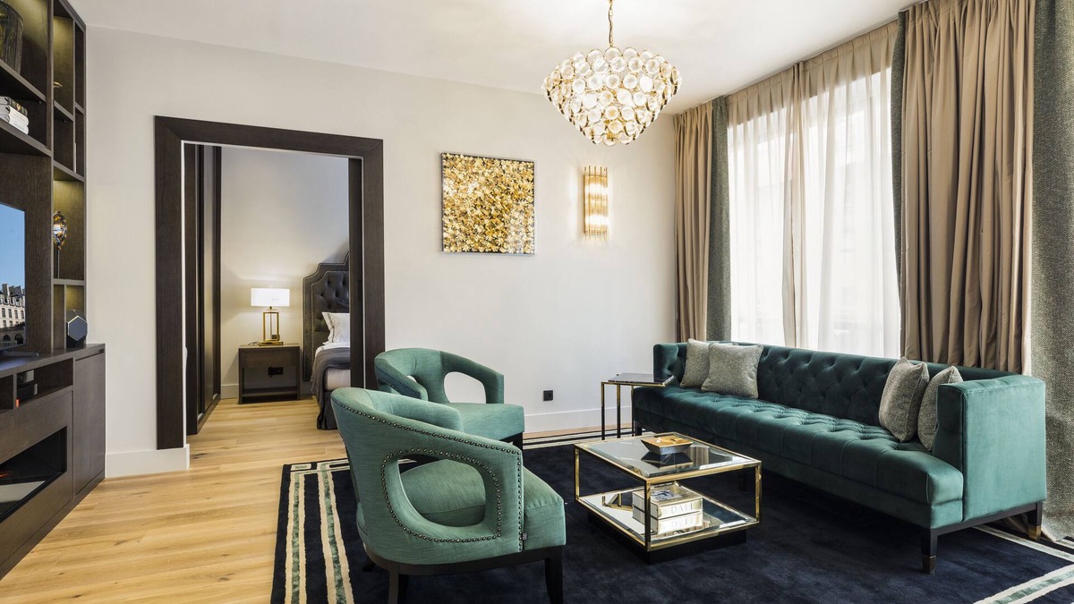 Luxury Apartment Paris Louvre III