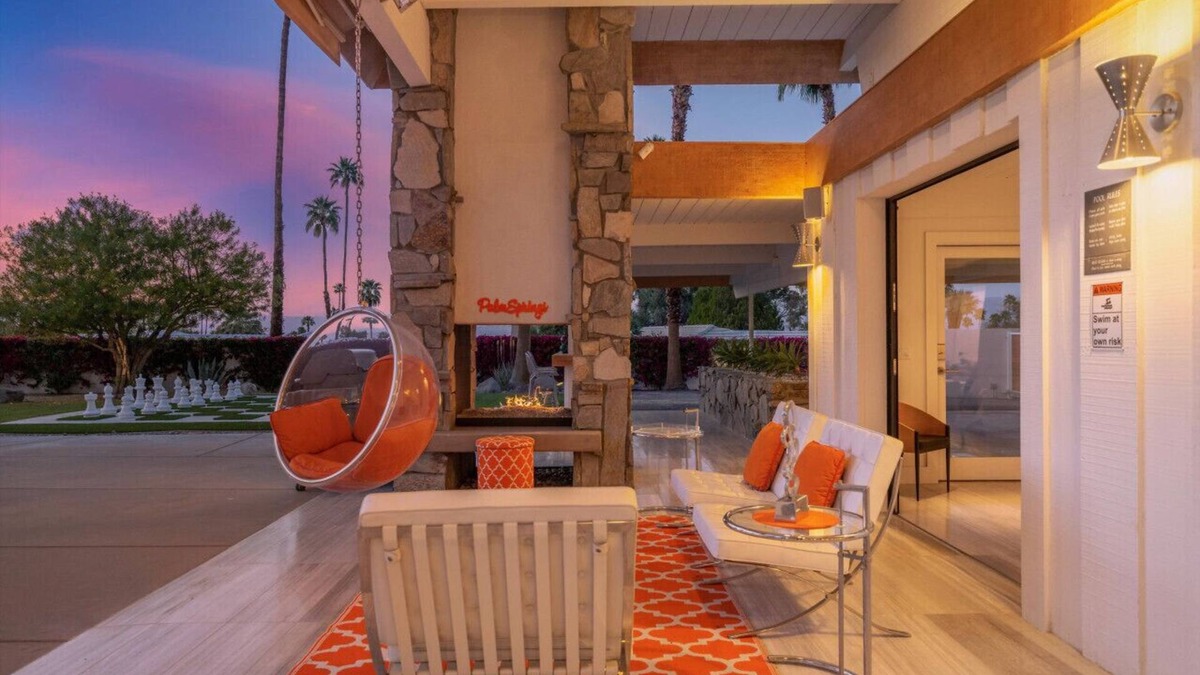 Luxury Mid-Century Home