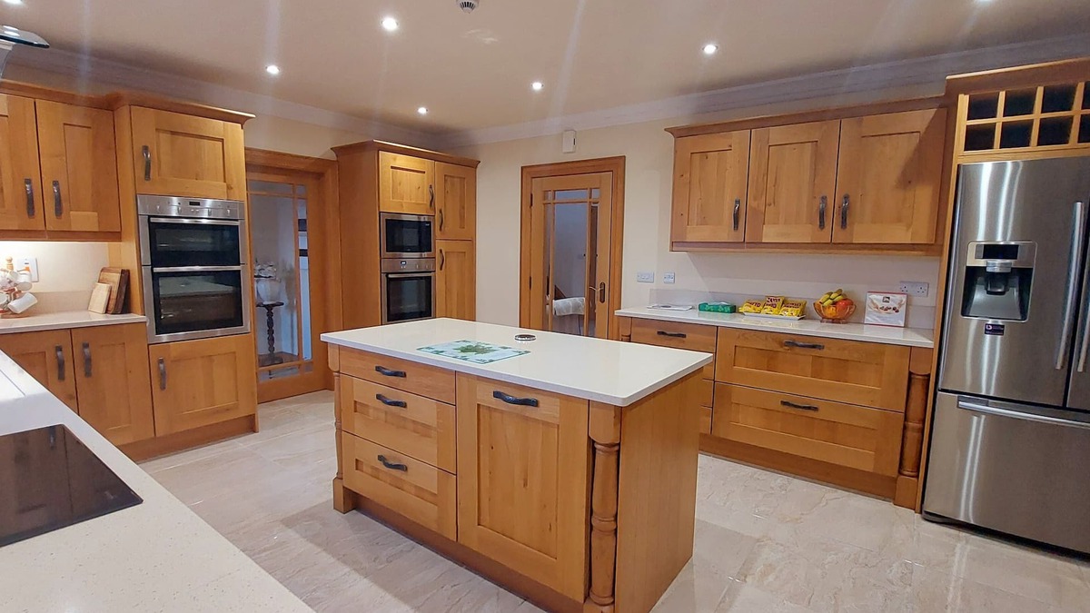 Luxury Spacious New build Property 4500sq feet with fully equipped kitchen 