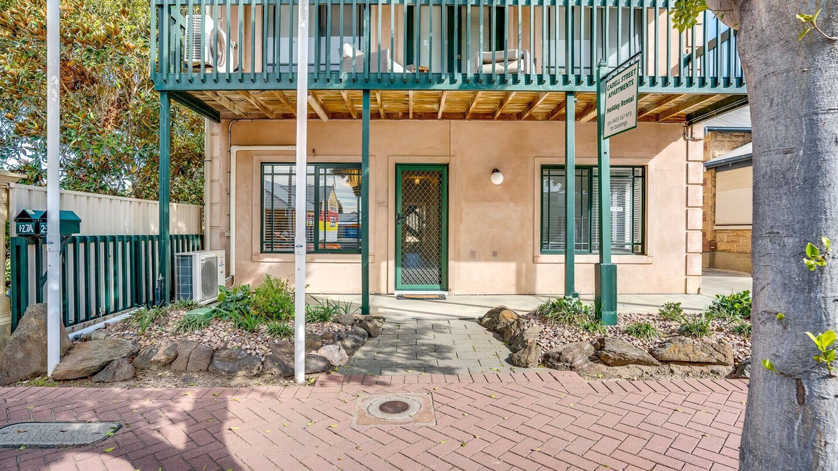 Main Street of Goolwa - WIFI, Smart TV, Linen included