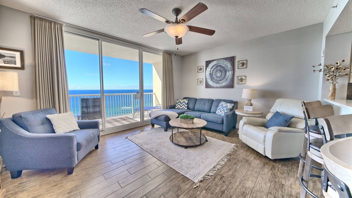 Majestic Beach Tower 1-1611- Gulf front~2 bedroom~2 bath - Sleeps 6!