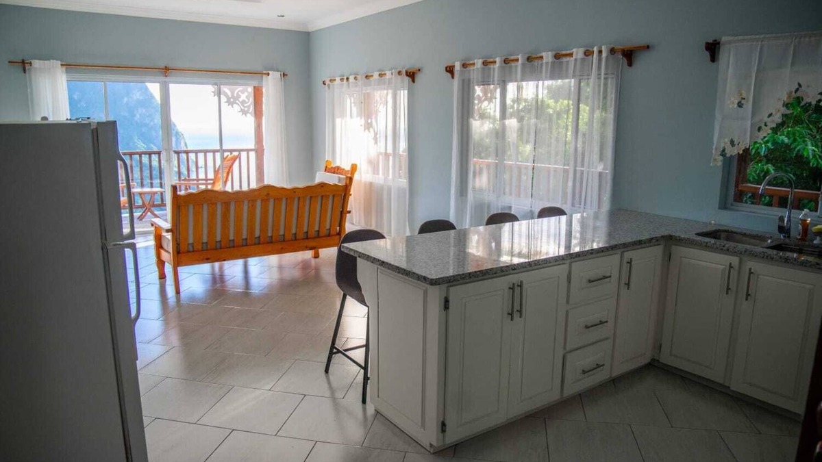 Majestic Villa, breathtaking view of famous Pitons, Ocean and Soufriere Town