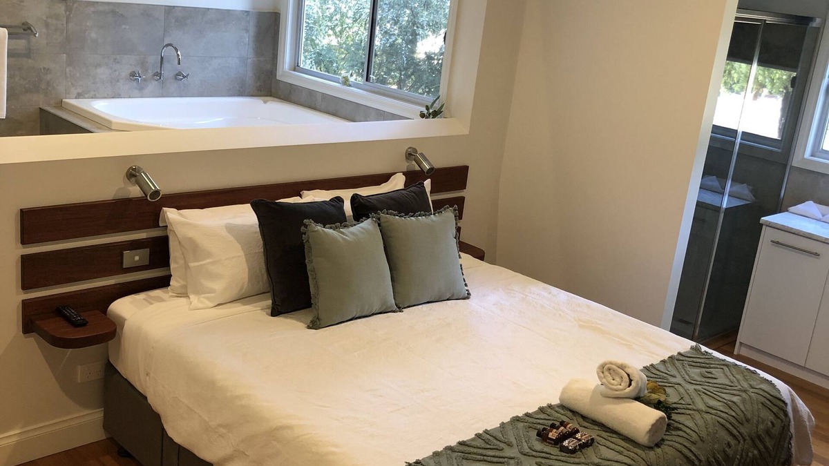 Manuka Retreat