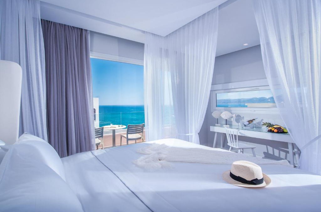 Mari Kristin Beach Hotel