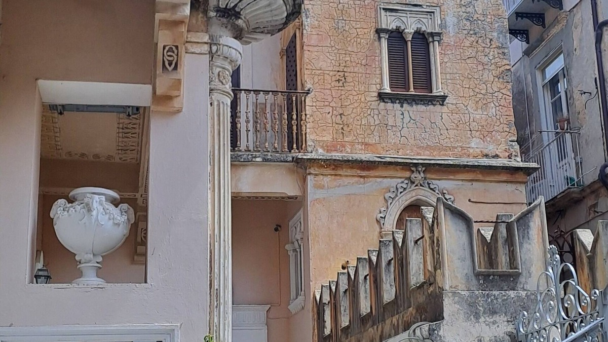 Martina, centre, 5 min. walk beach, 10 min walk trainstation in palazzo 1721