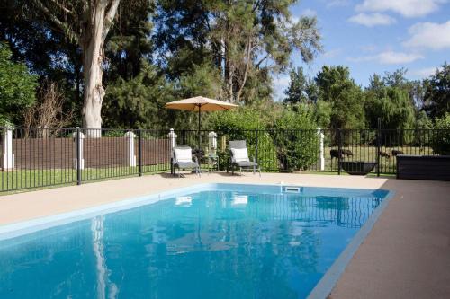 Mudgee Country Grandeur at this Elegant Group Getaway