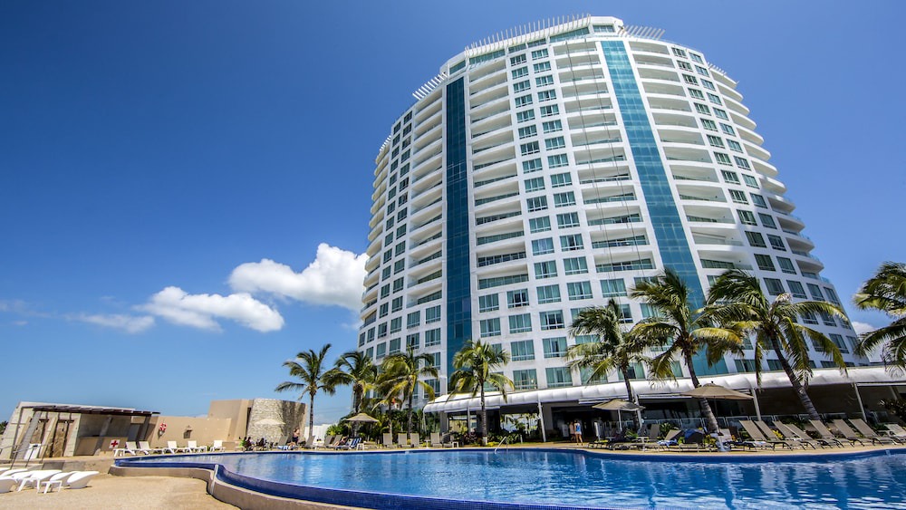 Park Royal Beach Mazatlán