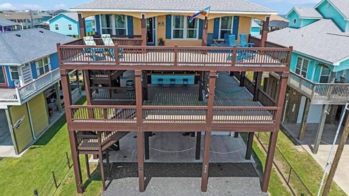 n4B3B Sleeps 12, Hot Tub, Golf Cart, Ocean View, Elevator, Huge Covered Deck,